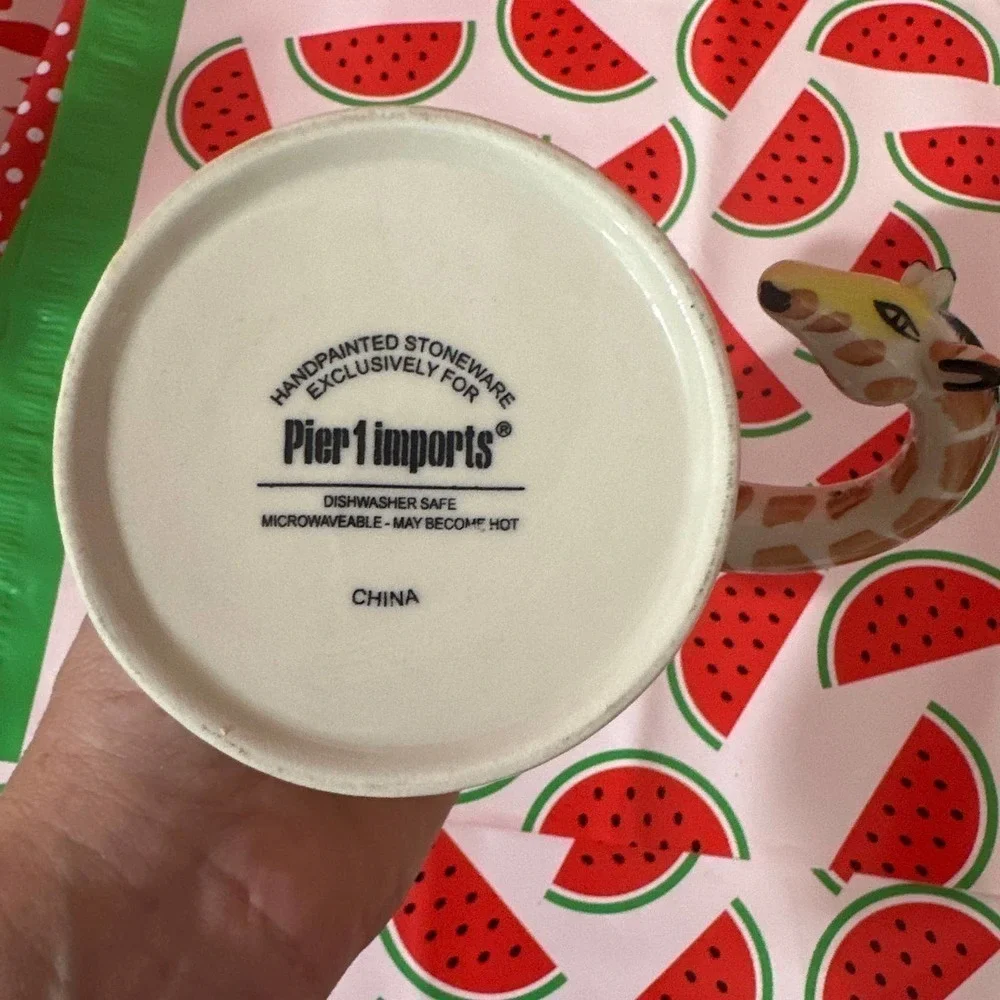 PIER one giraffe coffee cup